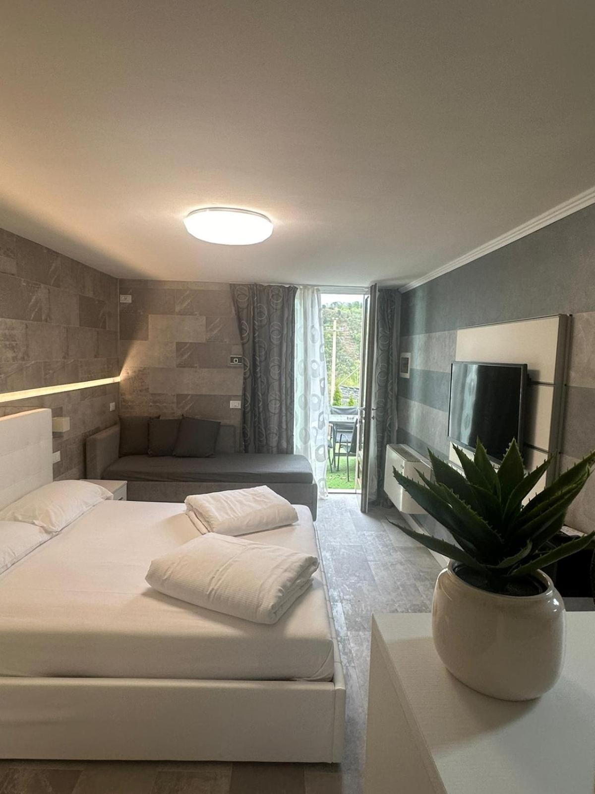 Residence Delle Rose Tremosine Εξωτερικό φωτογραφία