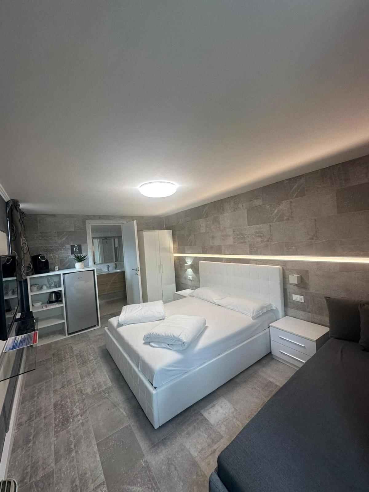 Residence Delle Rose Tremosine Εξωτερικό φωτογραφία