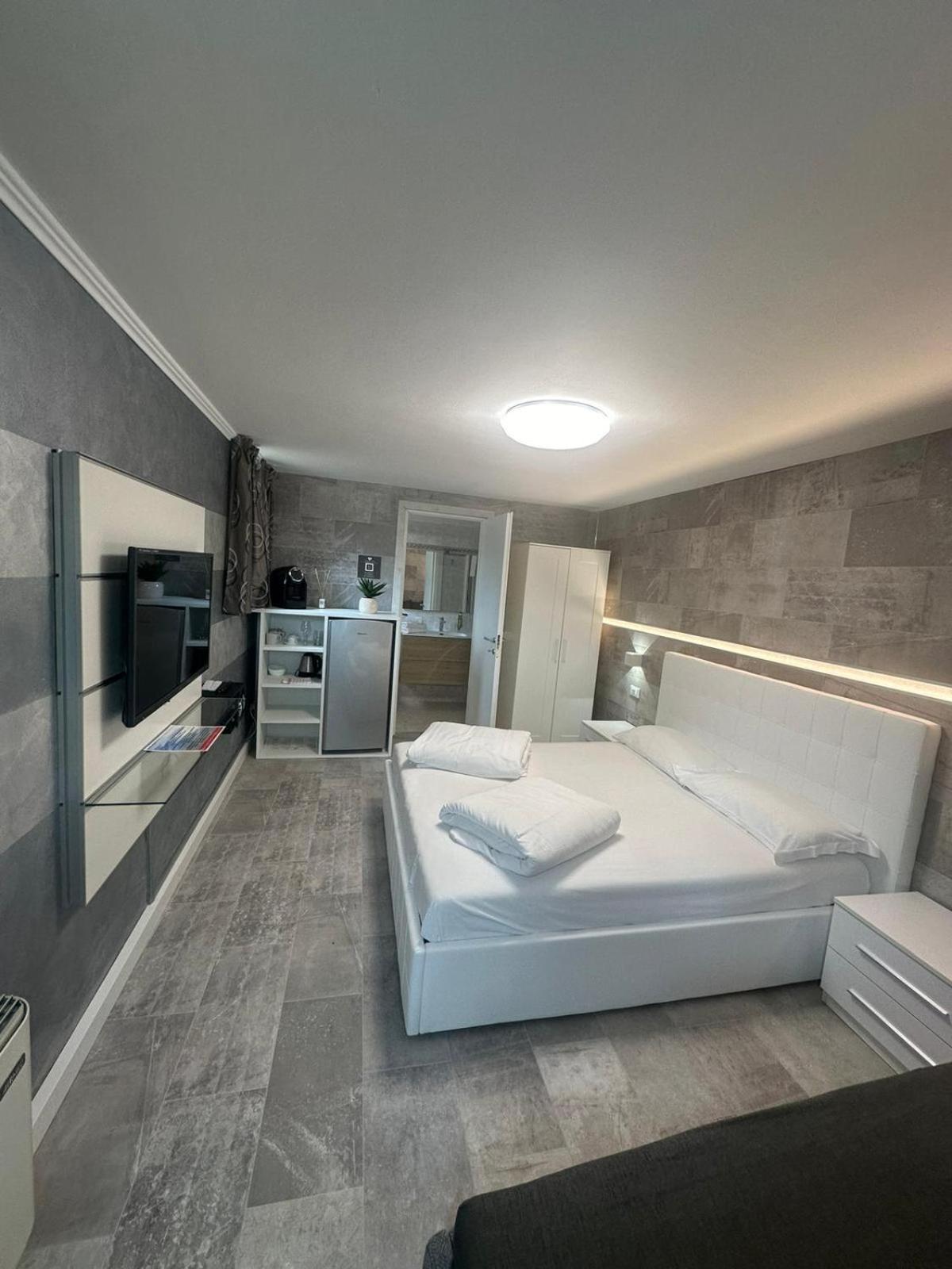Residence Delle Rose Tremosine Εξωτερικό φωτογραφία
