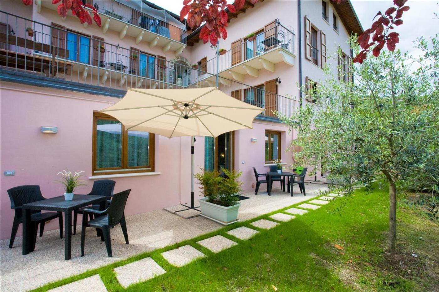 Residence Delle Rose Tremosine Εξωτερικό φωτογραφία